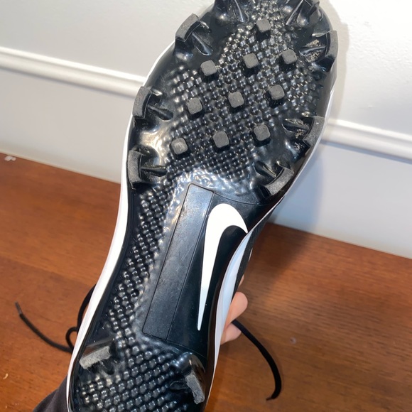 Nike Huarache Cleats - Picture 2 of 10